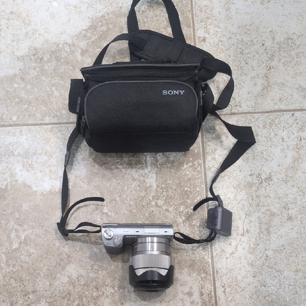Sony Silver and Black Digital Camera with Case